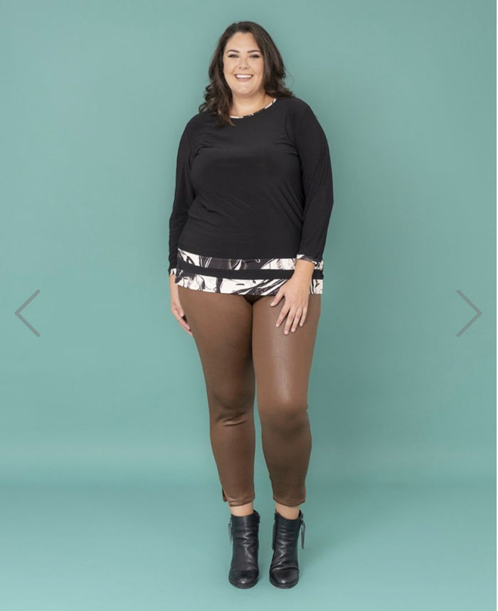 Pantalone tessuto ecopelle