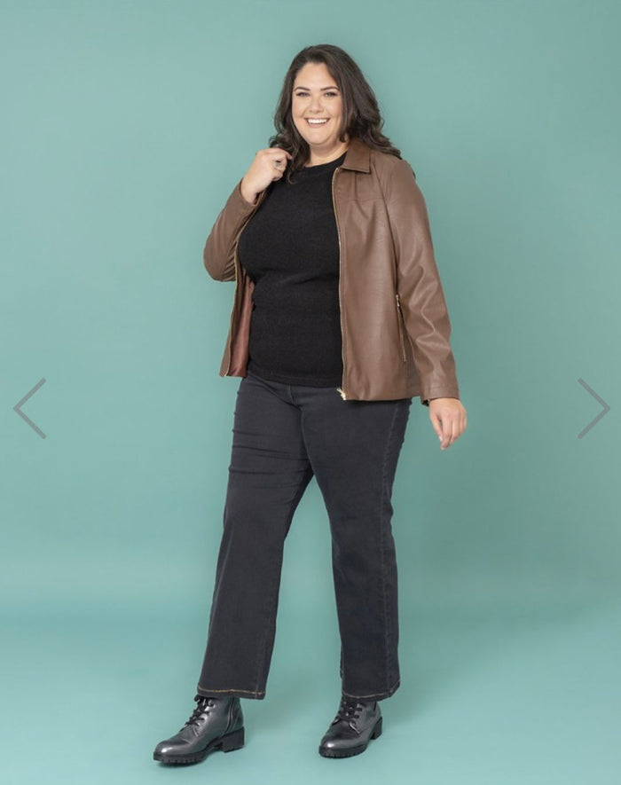 Giubbino ecopelle con zip oro